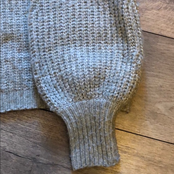 Catherine Malandrino sweater Khaki w/poof sleeve - Picture 4 of 4